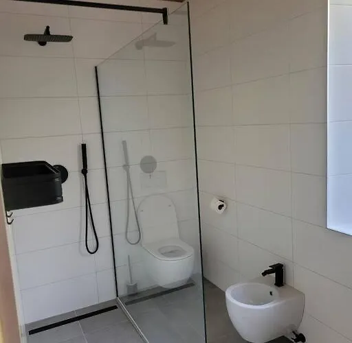 Luxury With Touch Of History באד אייזנקאפל